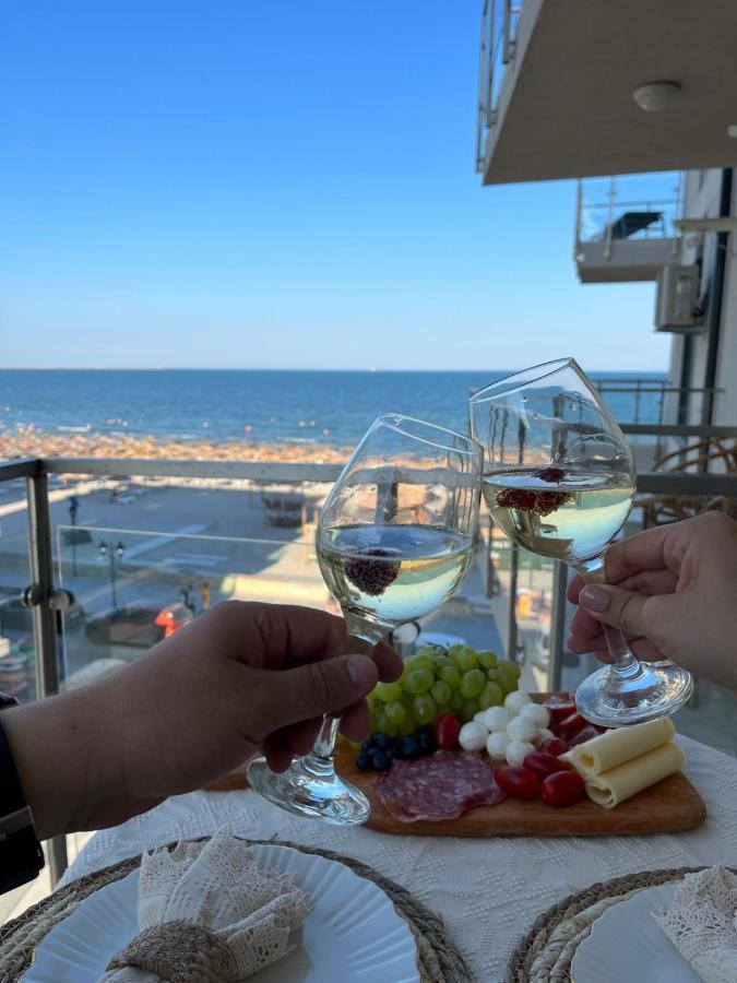 Studio Beach Residence Năvodari Eksteriør billede