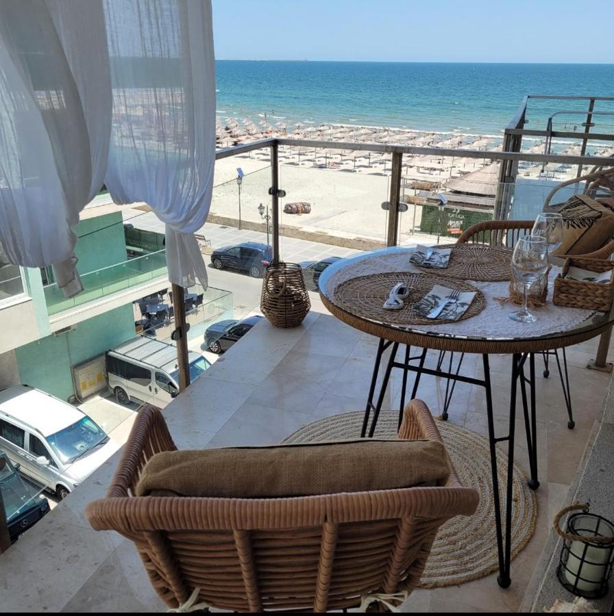 Studio Beach Residence Năvodari Eksteriør billede